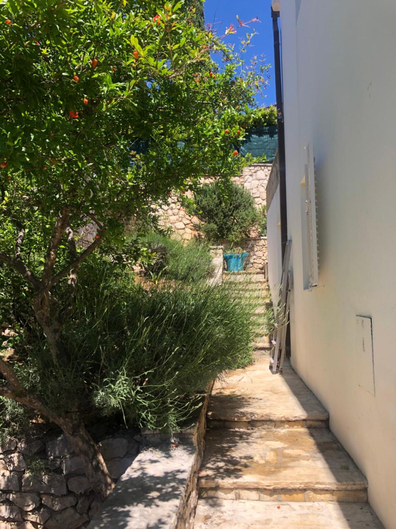 Apartman 3 A-10, A-11 And A-12 , 4-4-6 Beds